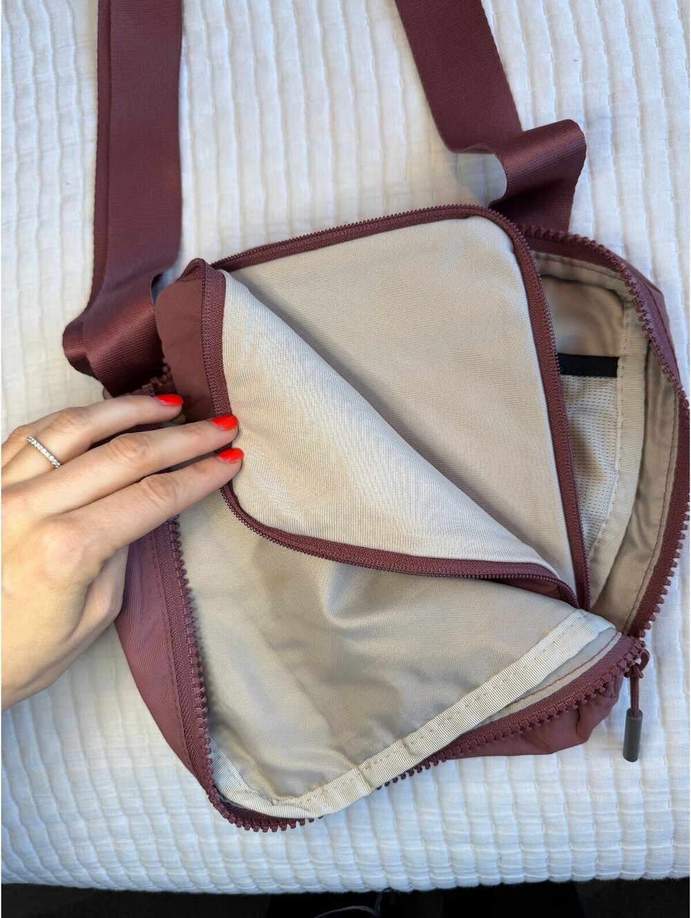 The North Face Never Stop Crossbody Pack Dark Berry Women's Bag - Picture 5 of 5